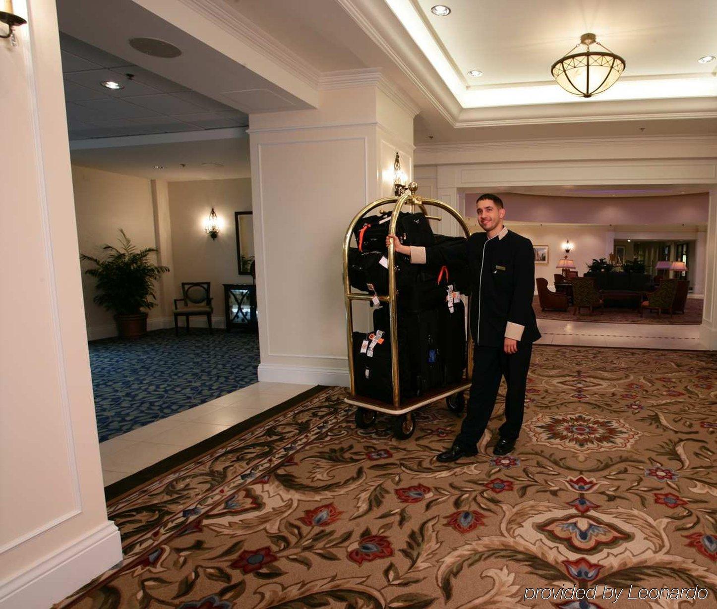 Doubletree By Hilton Chicago - Oak Brook Hotel Interior photo